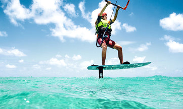 KITEFOIL: BEGINNERS GUIDE FOR HYDROFOIL